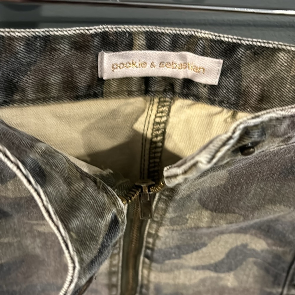Pookie & Sebastian Camouflage Mini Skirt Size S - Picture 3 of 4